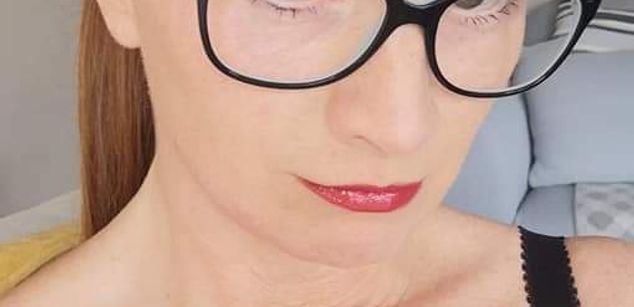 Model - SOPHISTICATED_GINGER classy