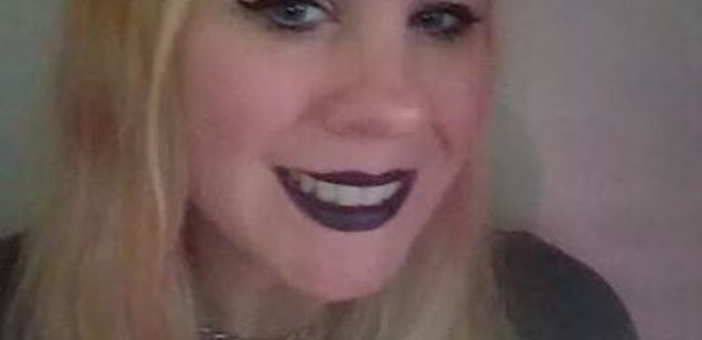 Model - MissLis Milkytitties