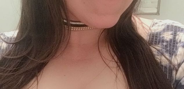 Model - DDHousewife tits