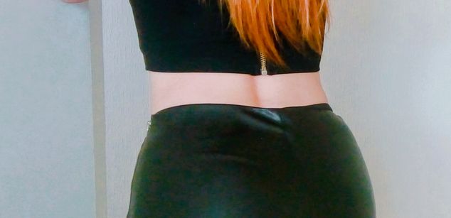 Model - British Redhead Robyn uk