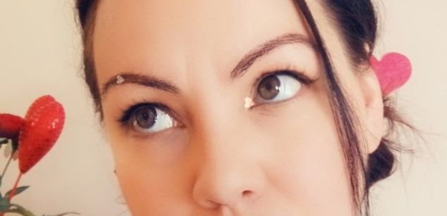 Model - EmilieBrit gfe