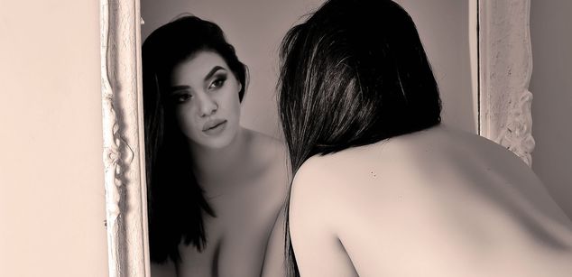 Model - AlyssaDawn dildo