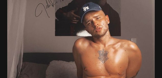 Model - Patrick Ronan gay