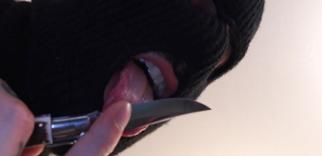 Model - Talking Macabre fetiche