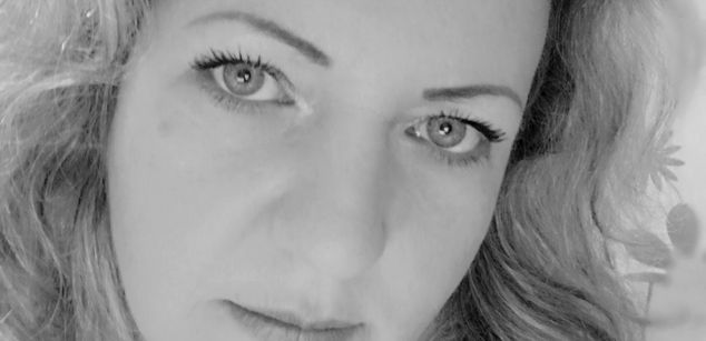 Model - VictoriaLips friendly