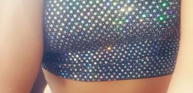 Model - Roxxy Burns Busty