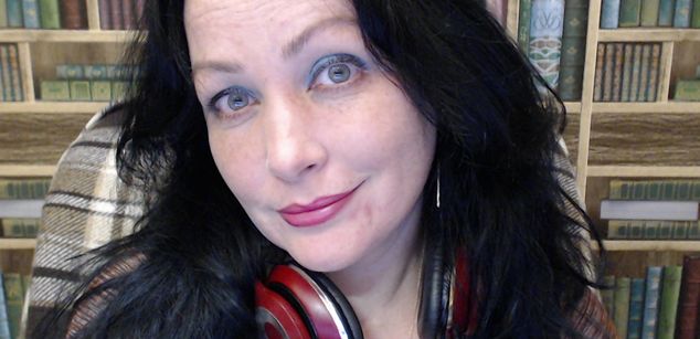 Model - BruneteBBW outfits