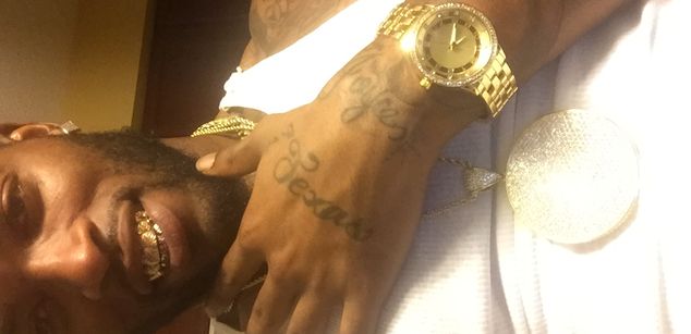 Model - ExclusiveTaste muscular