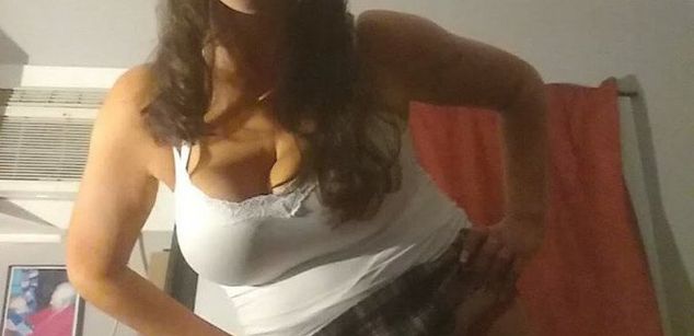 Model - Gia Costello bigboobs