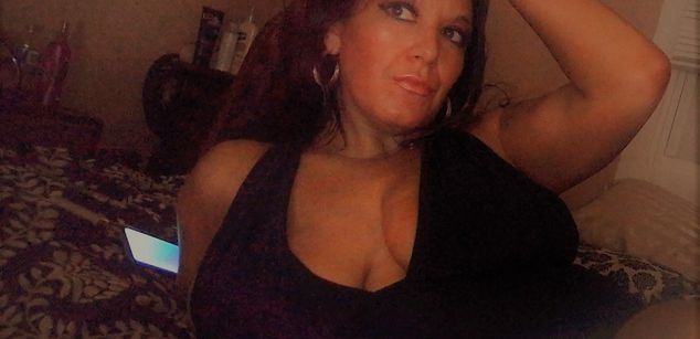 Model - Gia Costello bigboobs