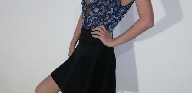 Model - alexxa cam milk