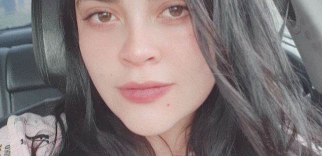 Model - Candy_ela sensual