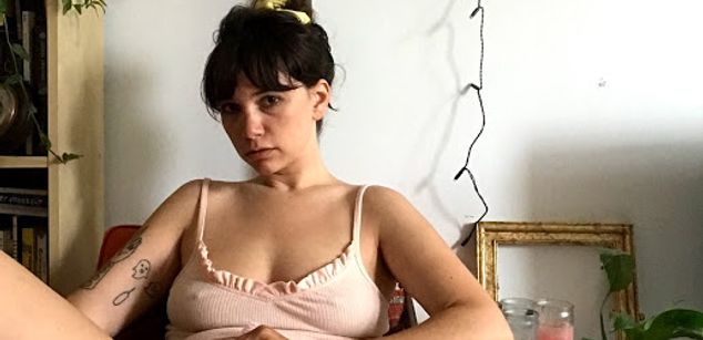 Model - Molly Bloom girl