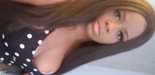 Model - love buttons adventurous