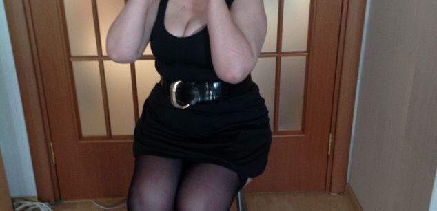 Model - YourLinia squirt