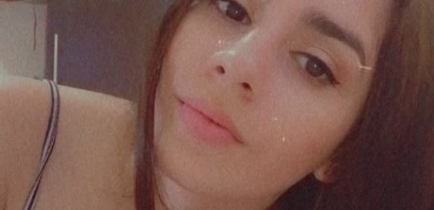 Model - Luna_Hot7 white