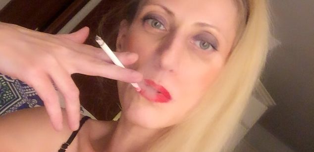 Model - MissEly smoking