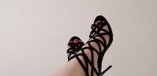 Model - Giselle heels