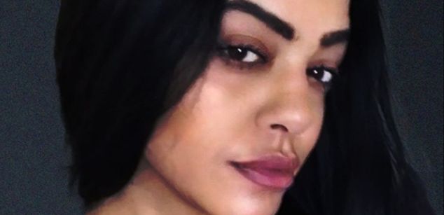 Model - sunshine black