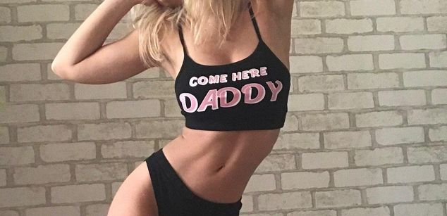 Model - AppleBrandy heels