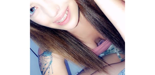 Model - Roxy Anne short