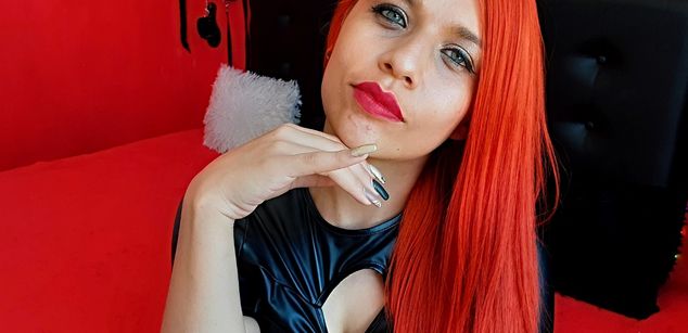 Model - MelaniaAvila feet