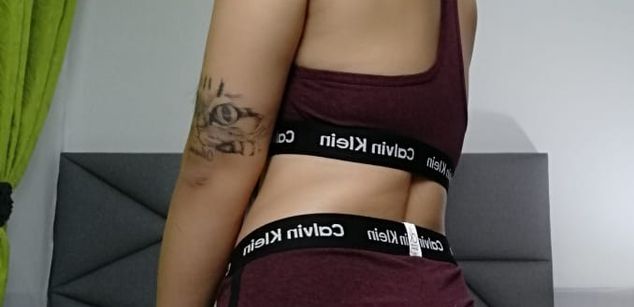 Model - Denise Thompson bigass