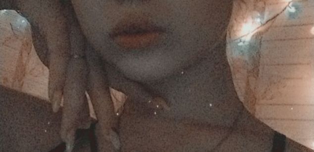 Model - Affectionate Swallow young