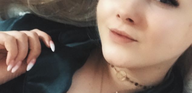 Model - Alisia Cherrey play