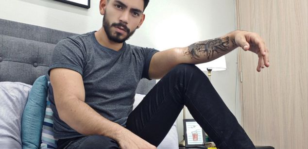 Model - Lukas Smith orgams