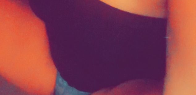 Model - RoxyFox milf