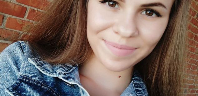 Model - Alina Love pantyhose