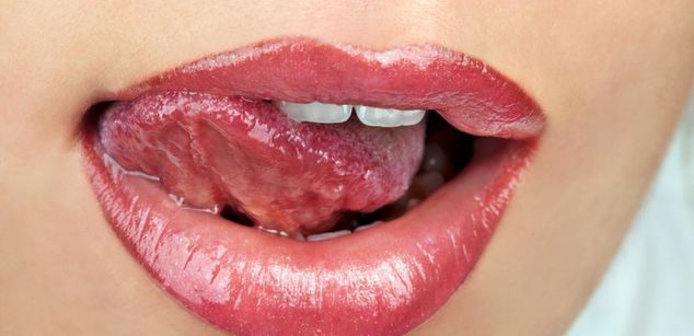 Model - British Glamour MILF mistress