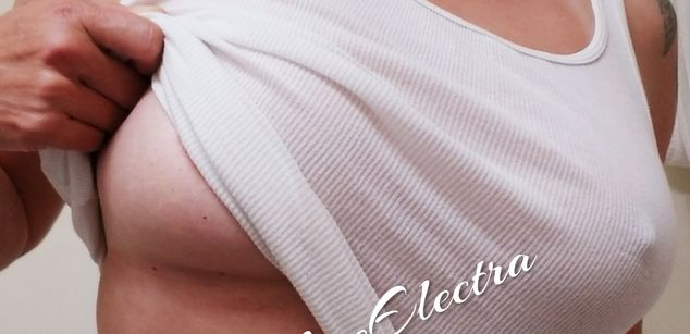 Model - Sapphire Electra panties