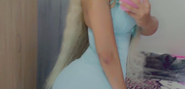 Model - Lindsay Honey HugeDick cum