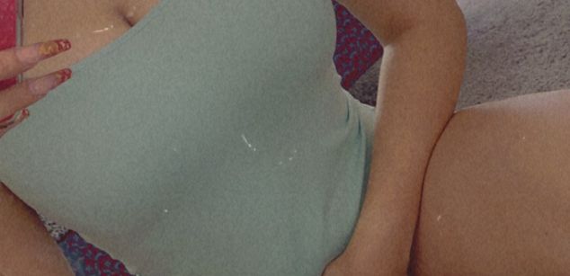 Model - YourNewSlave pussy