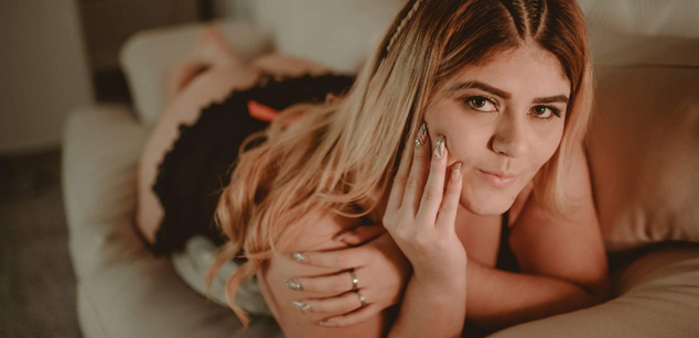 Model - Kim Salvatore Blonde