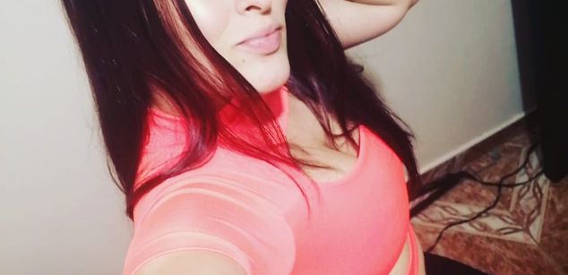 Model - Valentina Lopez teen