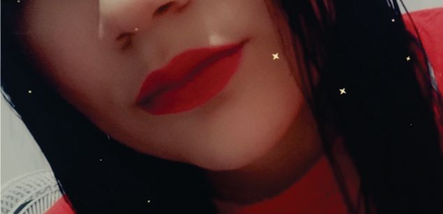 Model - Melanie Wonder gargantaprofunda