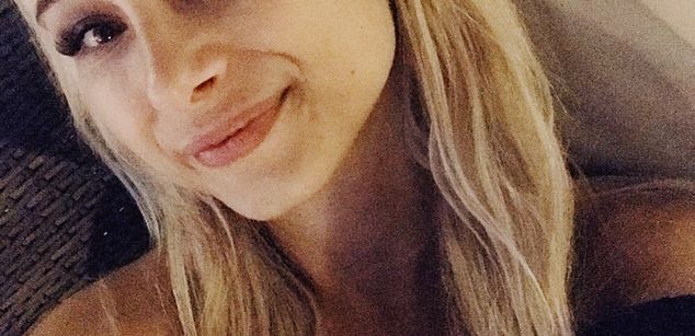 Model - AppleBrandy heels