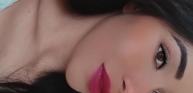 Model - Andressa Ferreira Teso