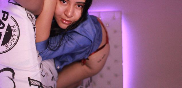 Model - Amy Evans longhair