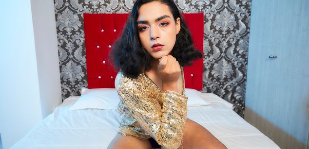 Model - CristinaLuxe cei