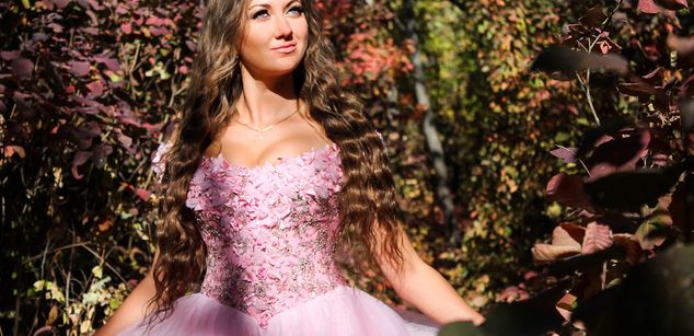 Model - MorningStar kiss