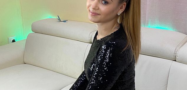 Model - AhriAngel LUSH