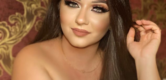 Model - BellaLuna bigboobs