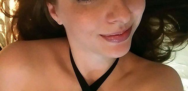 Model - Lintilla bigboobs