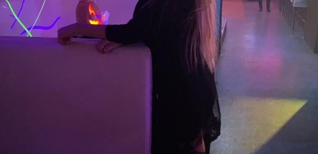 Model - viktoria_secret girl