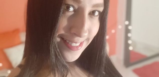 Model - Bunnie bigass