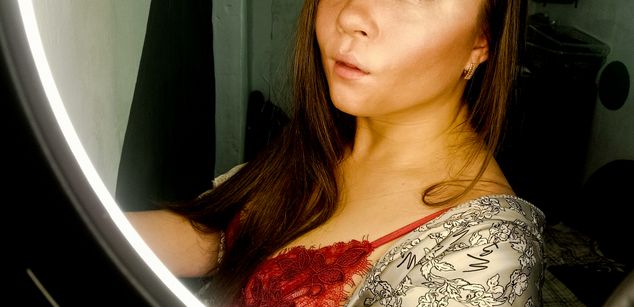 Model - Vikitty horny